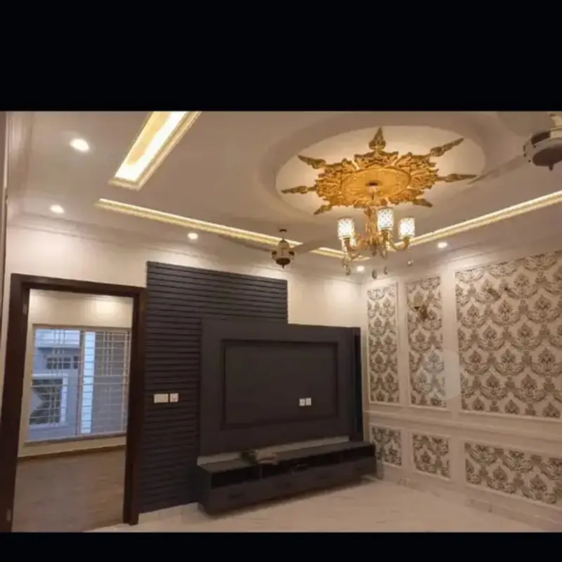 10 Marla House For Rent In Paragon City Lahore