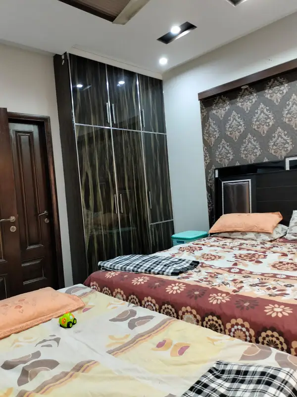 5 Marla house for rent paragon city