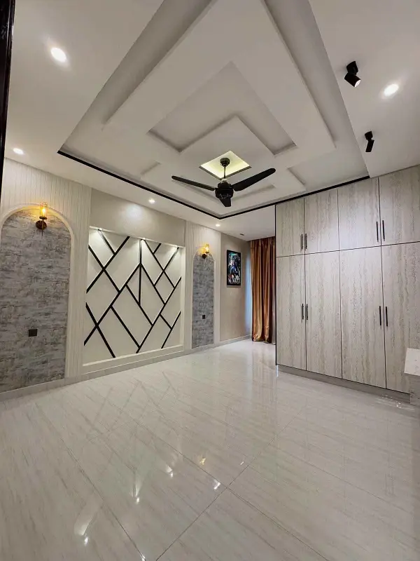 10 Marla Brand New House For Rant Sector C Jasmine Block Bahria Town Lahore