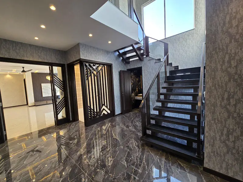 1 Kanal Full House For Rent In DHA Phase 7 U Block