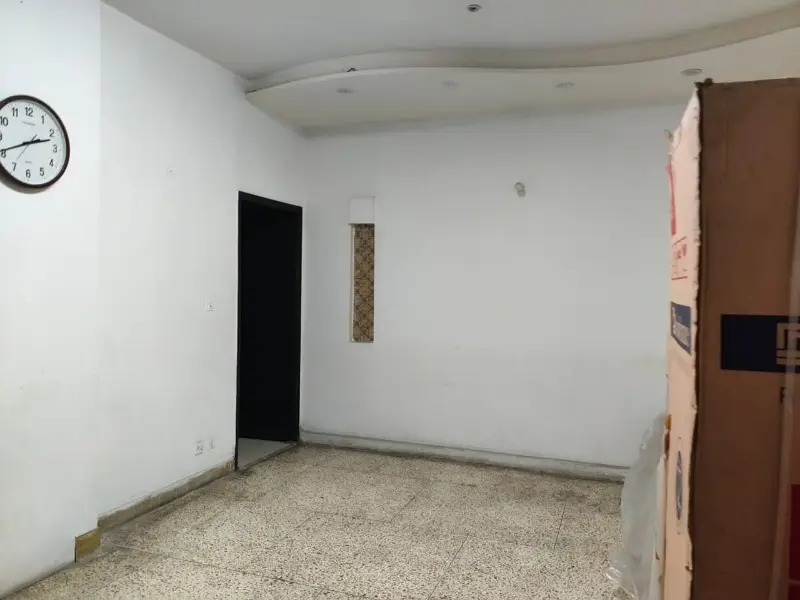 GULBERG ESTATE OFFER,1 KANAL OFFICE USE HOUSE FOR RENT MAIN BOULEVARD GULBERG LAHORE
