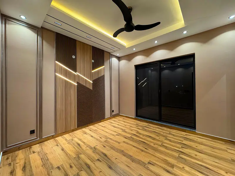 5 Marla Modern Design 3 Bedrooms Prime Location For Rent In Dha Phase 9 Town Lahore
