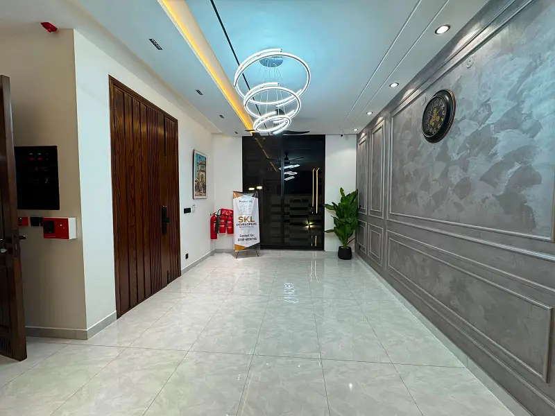 5 Marla Modern Design 3 Bedrooms Prime Location For Rent In Dha Phase 9 Town Lahore