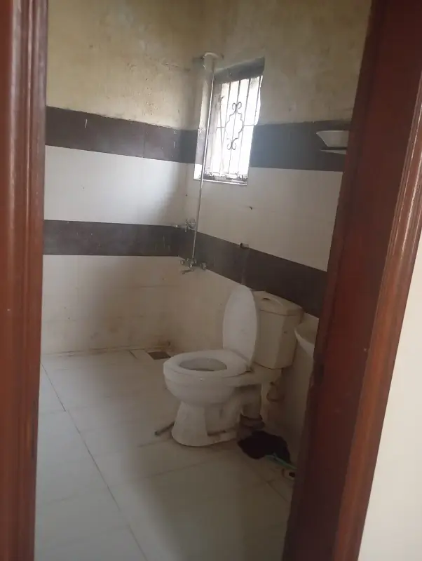 DHA phase 1 kanal full house for rent avalible j block