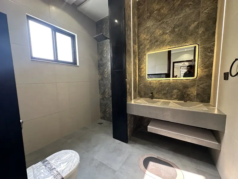 10 Marla Brand New House For Rent Available