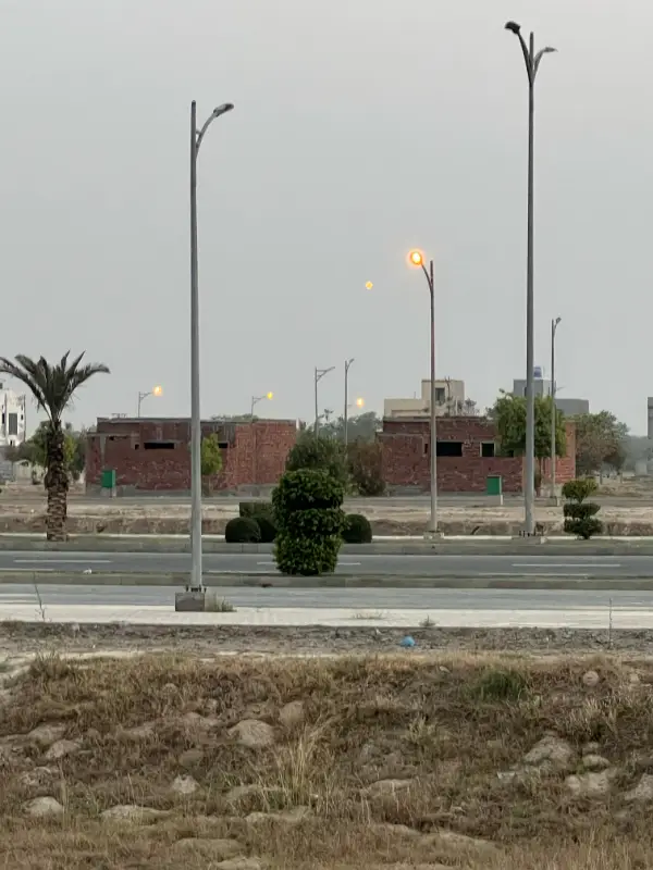 5 Marla Residential plot for Sale In New Lahore city ph3