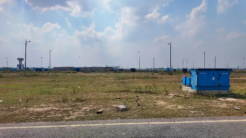P BLOCK NEAR TO THIS GOOD LOCATION PLOT FOR SALE