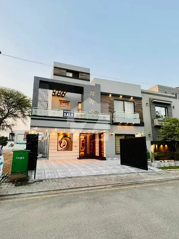 10 Marla House Available For Rent In Sector C Bahria Town Lahore