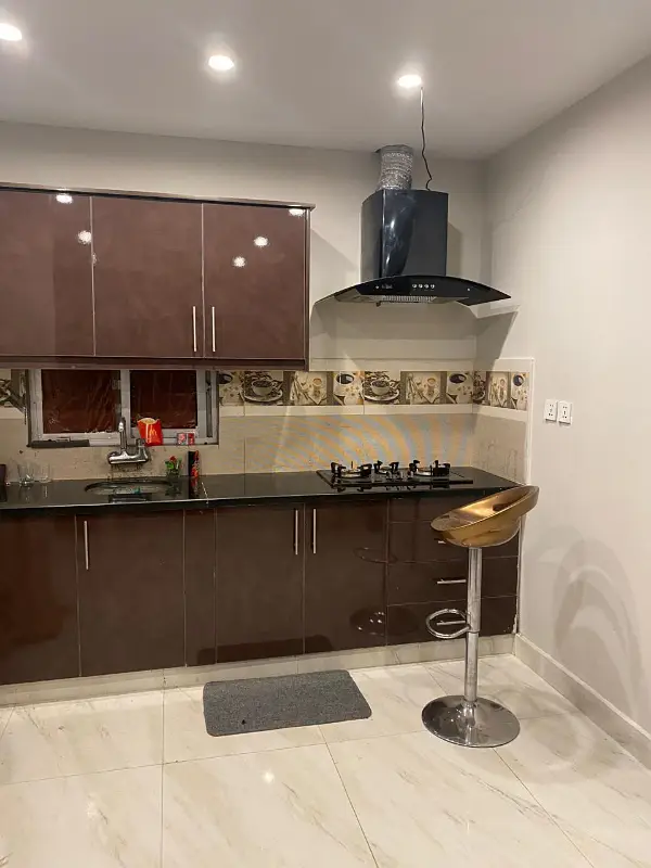 DAILY BASIS APARTMENT AVAILABLE FOR RENT IN TULIP BLOCK BAHRIA TOWN LAHORE