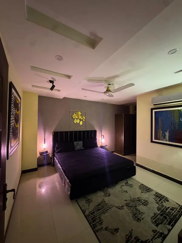Per Day Apartment for Rent in Bahria Town Lahore Available