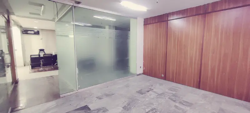 8 Marla Floor For Rent With Cabins