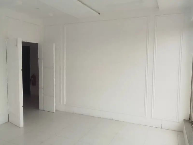 4 Marla Brand new 4th floor with cabin broadway ph8