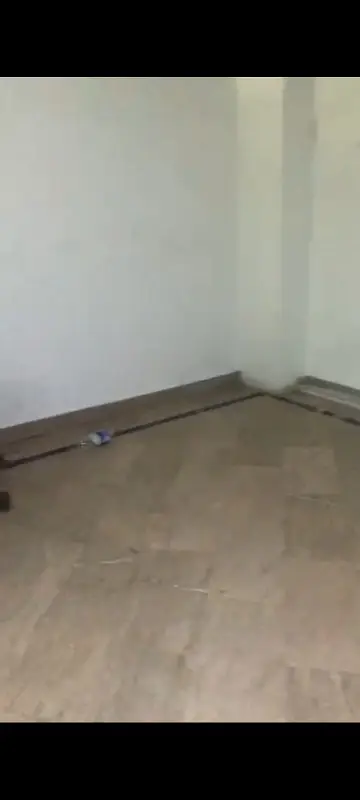 8 MARLA MAZANINE FULL BIG HALL FOR RENT SEPRATE ENTRANCE DHA PHASE 1